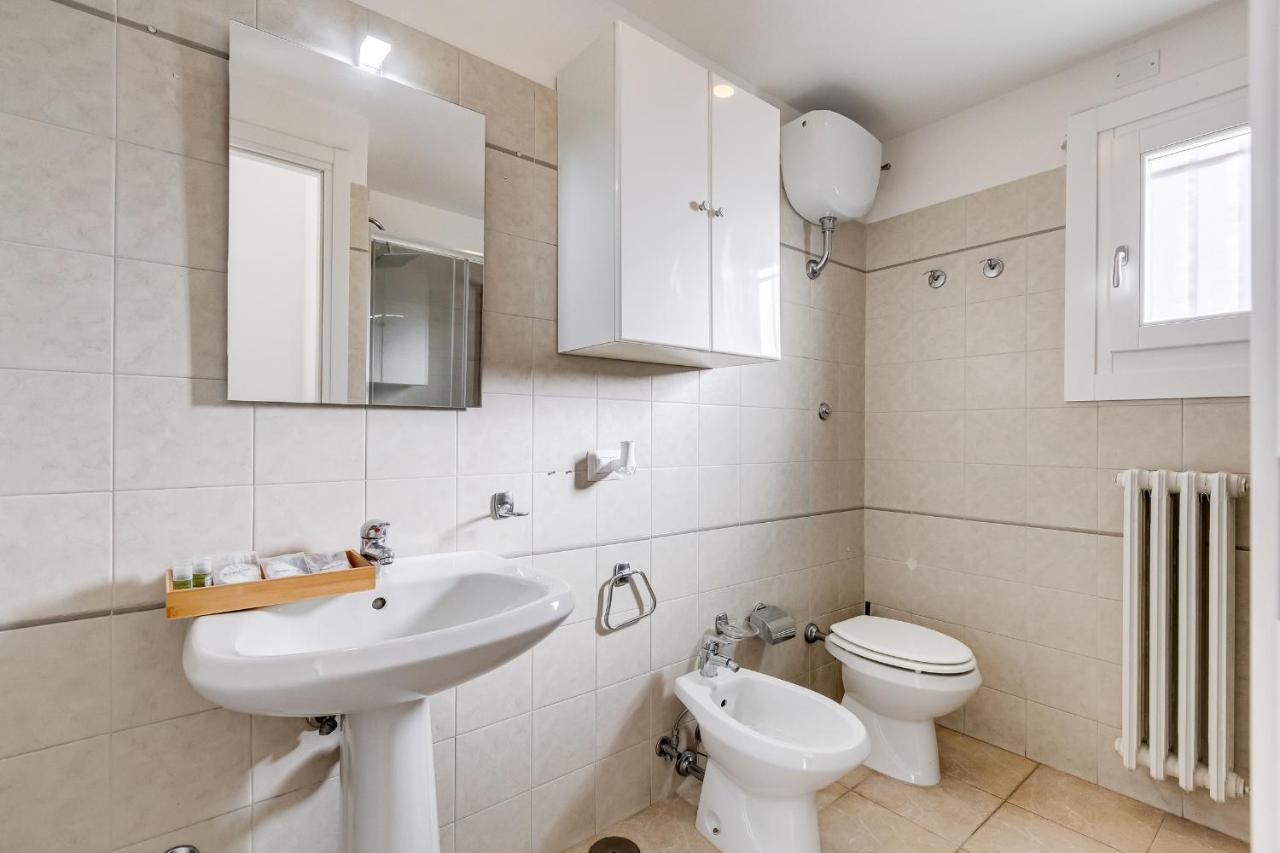Jmartins Colosseo Suites Рим Екстер'єр фото