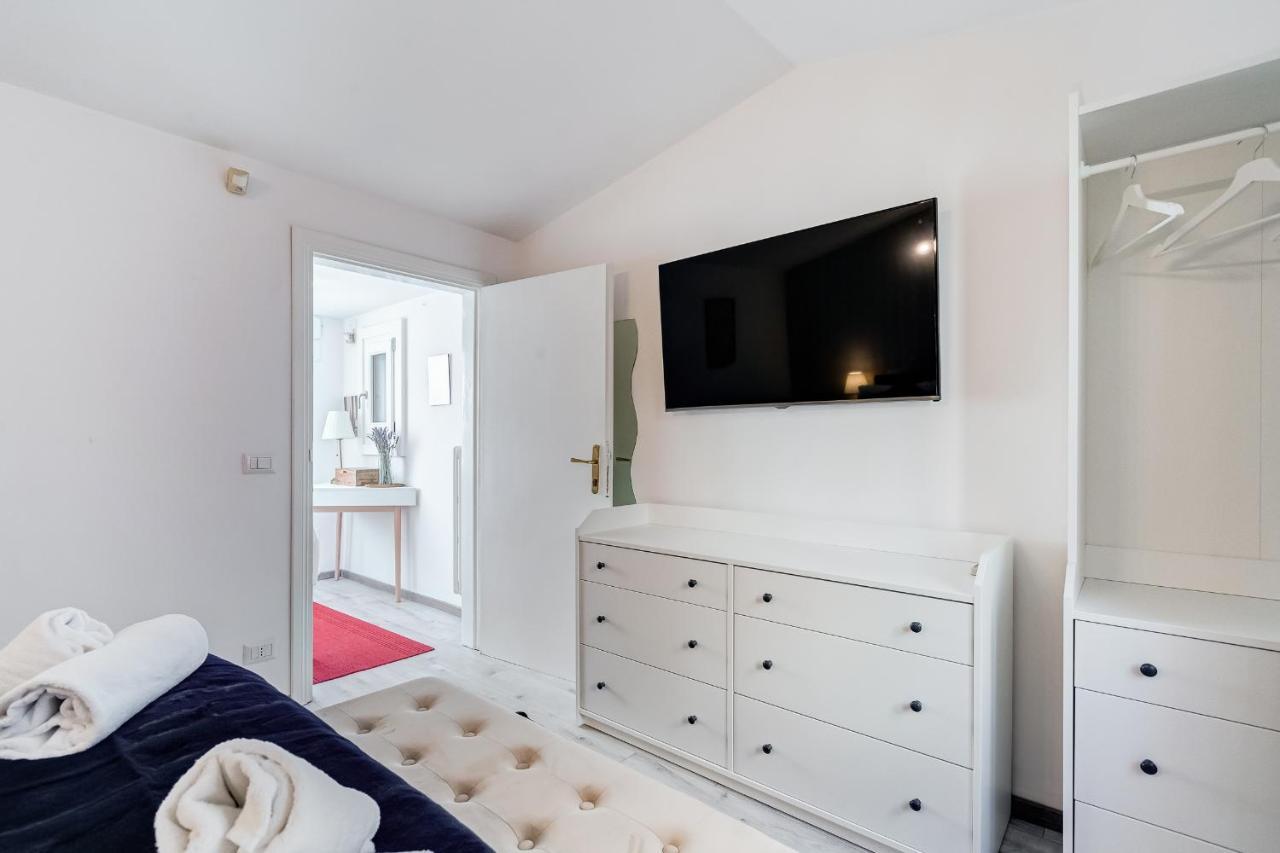 Jmartins Colosseo Suites Рим Екстер'єр фото