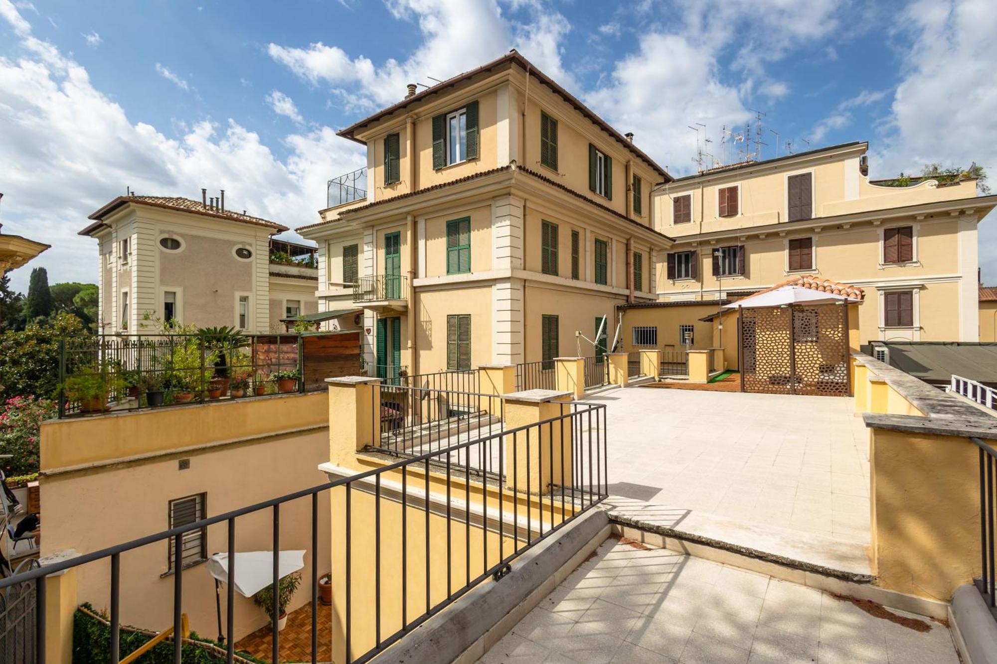 Jmartins Colosseo Suites Рим Екстер'єр фото