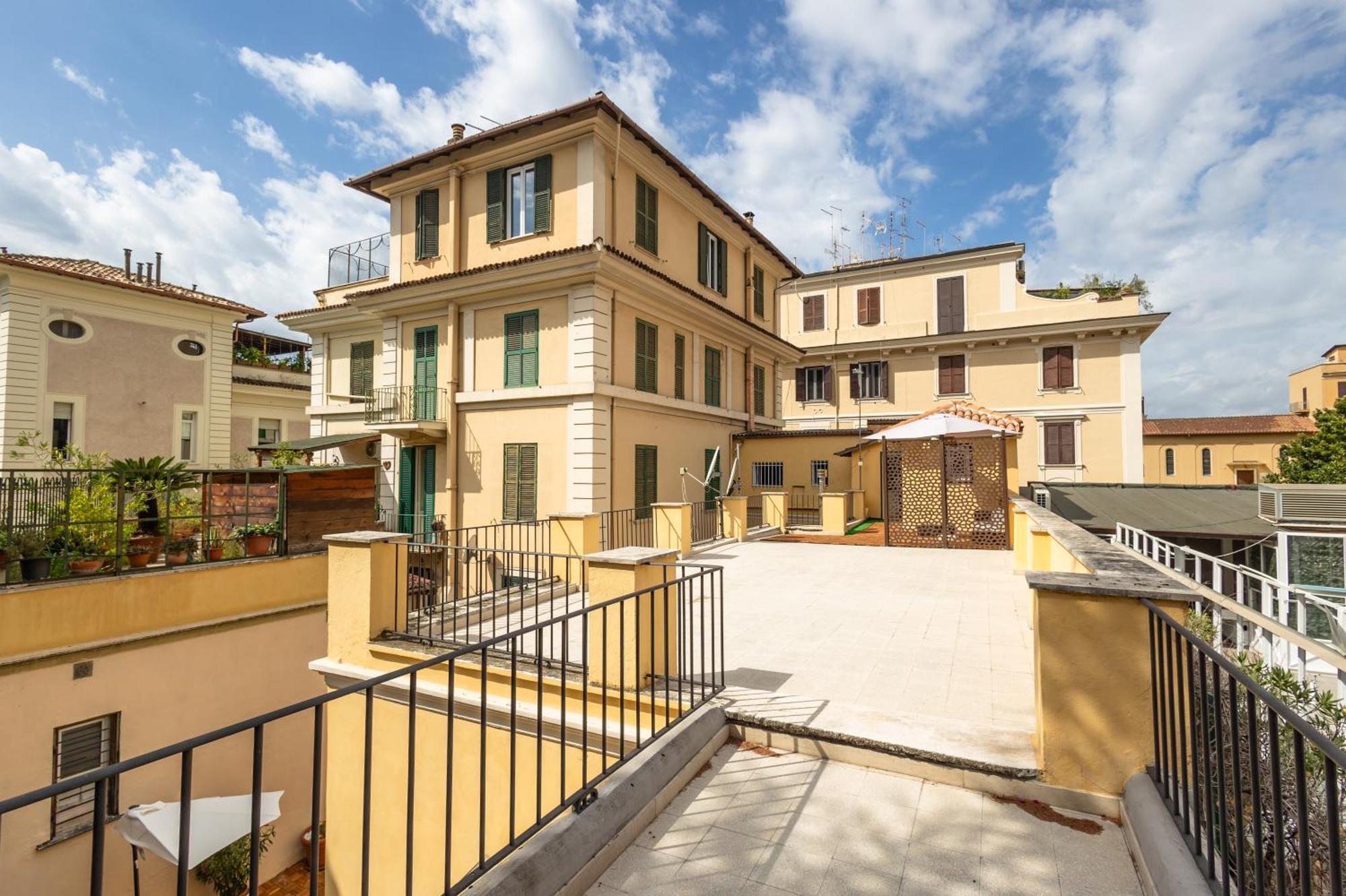 Jmartins Colosseo Suites Рим Екстер'єр фото