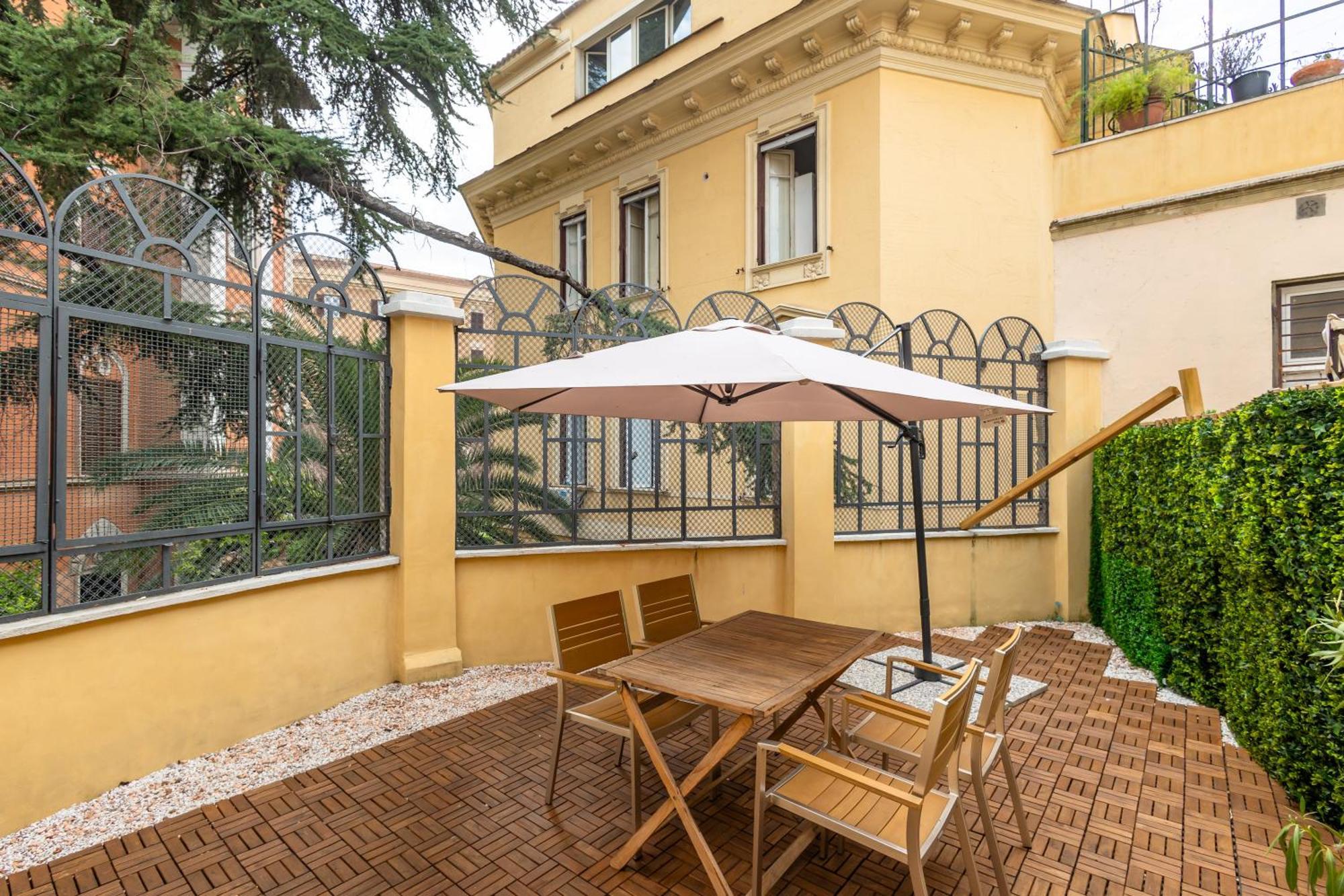 Jmartins Colosseo Suites Рим Екстер'єр фото