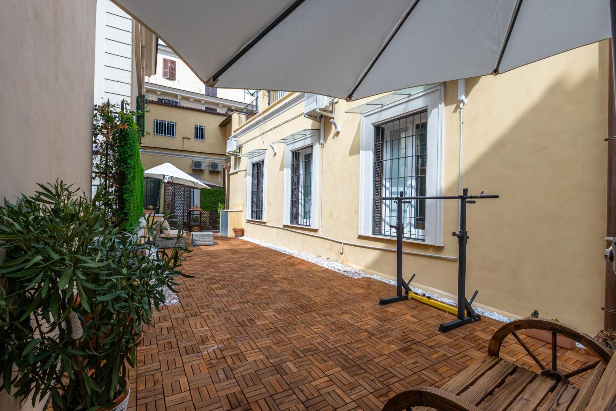 Jmartins Colosseo Suites Рим Екстер'єр фото