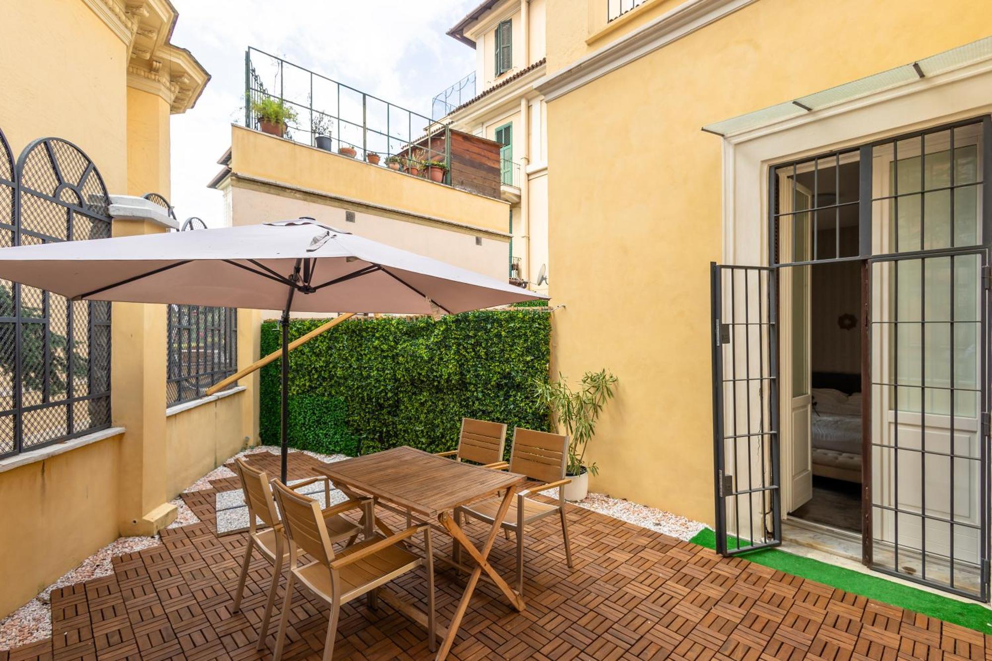 Jmartins Colosseo Suites Рим Екстер'єр фото